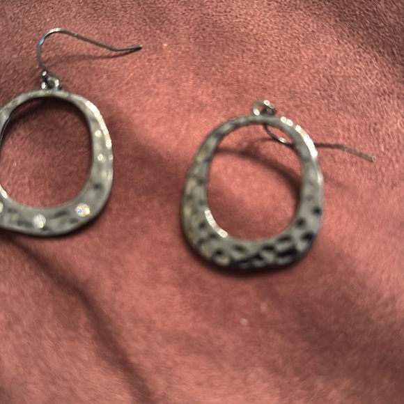 “M Style Lab" Earrings bronze/ crystals hooks backs - Picture 4 of 5